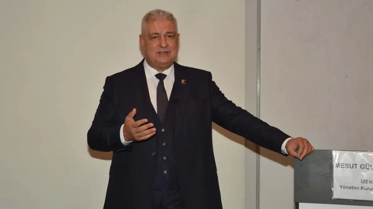 İZEKO’da 26 yıllık Başkan Güleroğlu sandıktan güçlenerek çıktı haberinin görseli