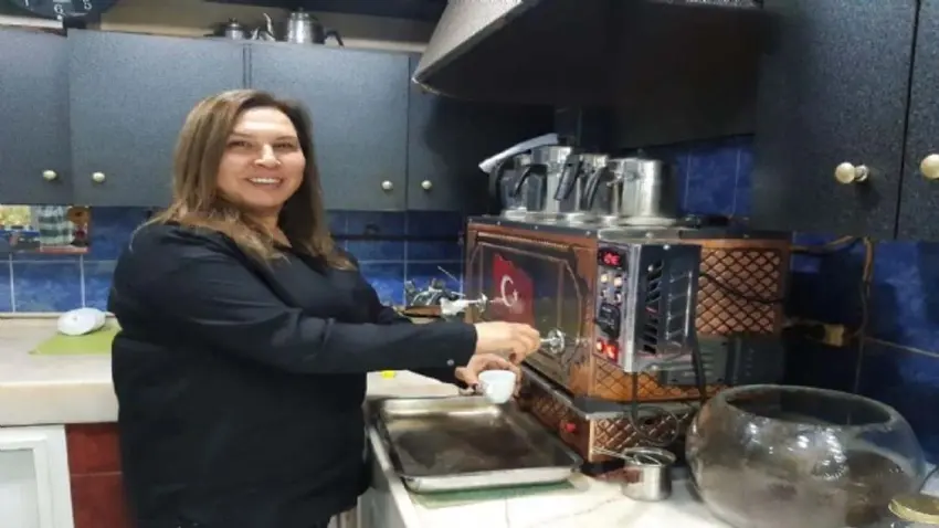 Kahveciler Odası’nda 25 yıllık dönem sona erdi, ilk kadın başkan göreve geldi haberinin görseli