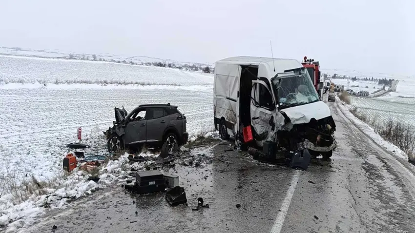 AK Parti Eski Gençlik Kolları Başkanı Sertaç Dede kazada can verdi!