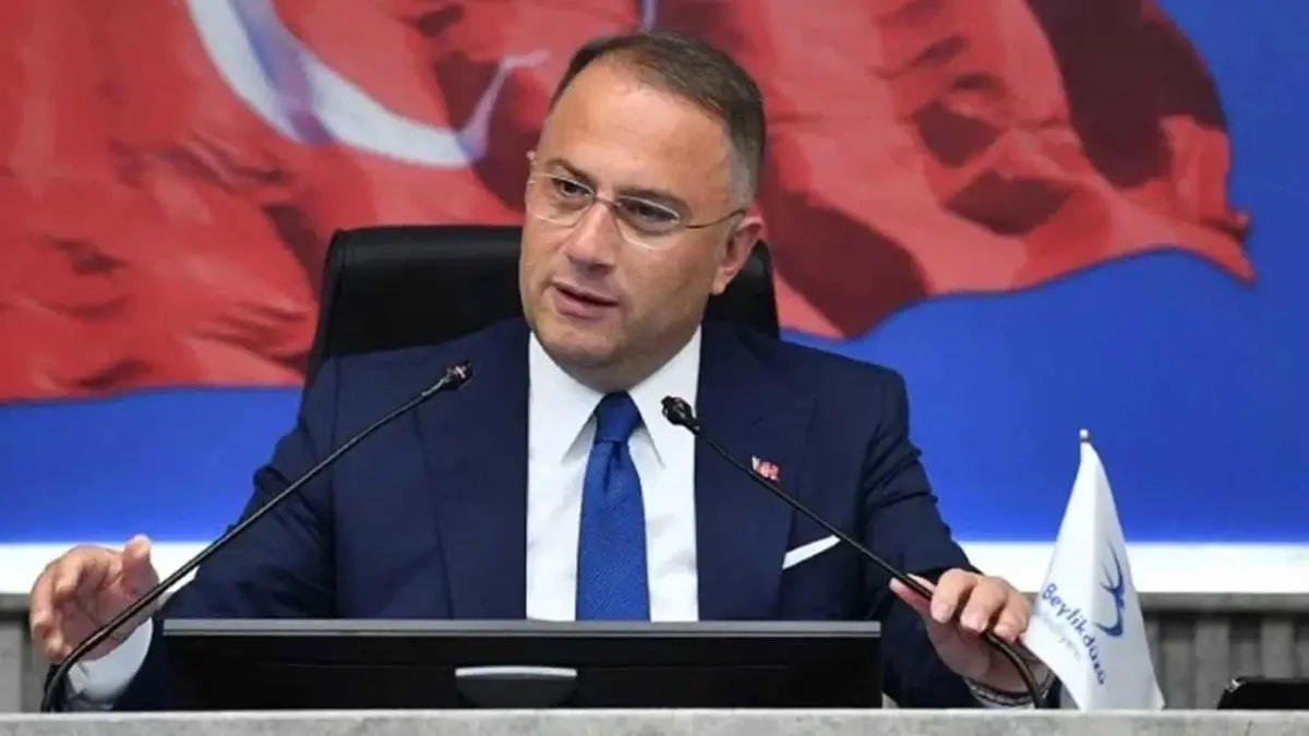 Beylikdüzü Belediye Başkanı Murat Çalık hastanede! haberinin görseli