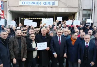 Çankaya Katlı Otoparkına tepkiler büyüyor: Esnaf trafiği kapattı