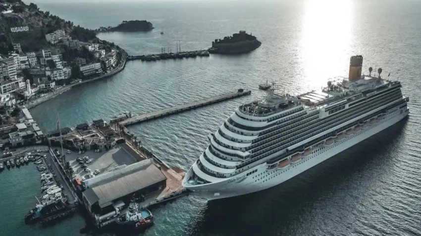 Deniz turizminde 12 yıllık rekor kırıldı: Kruvaziyer yolcu sayısı 2 milyonu aştı! haberinin görseli