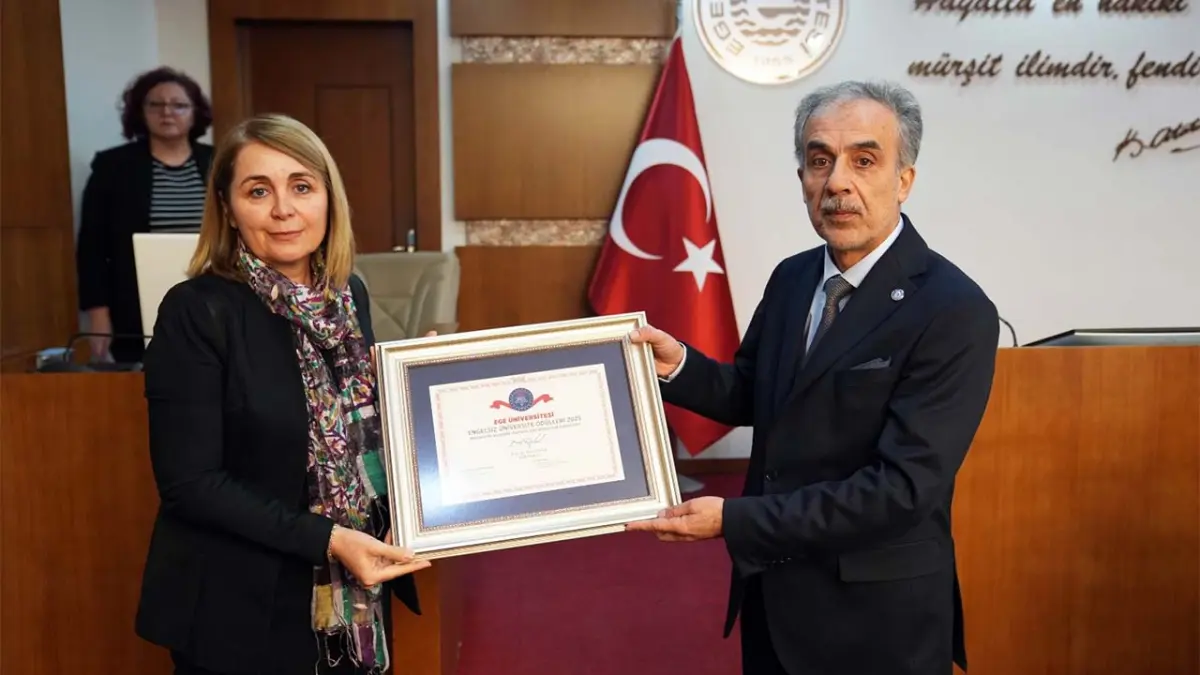 Ege Üniversitesi’nden görme engellilere tam erişim haberinin görseli