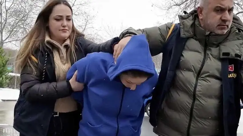 Husumetliler arasında bıçaklı kavga: 2 kişi yaralandı