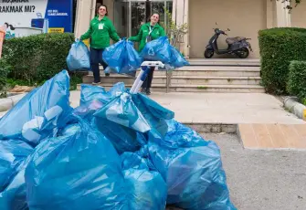 İzmir’de 10 ayda bin 140 ton atık geri kazandırıldı