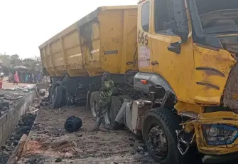 Kömür yüklü kamyon park halindeki araçları biçti: 12 can kaybı
