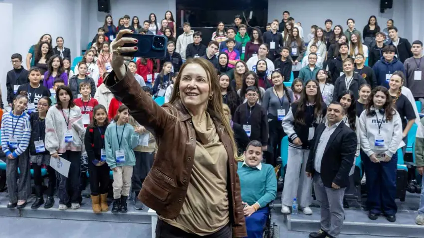 Konak Çocuk Meclisi’ne yeni başkan: Derin Nargis