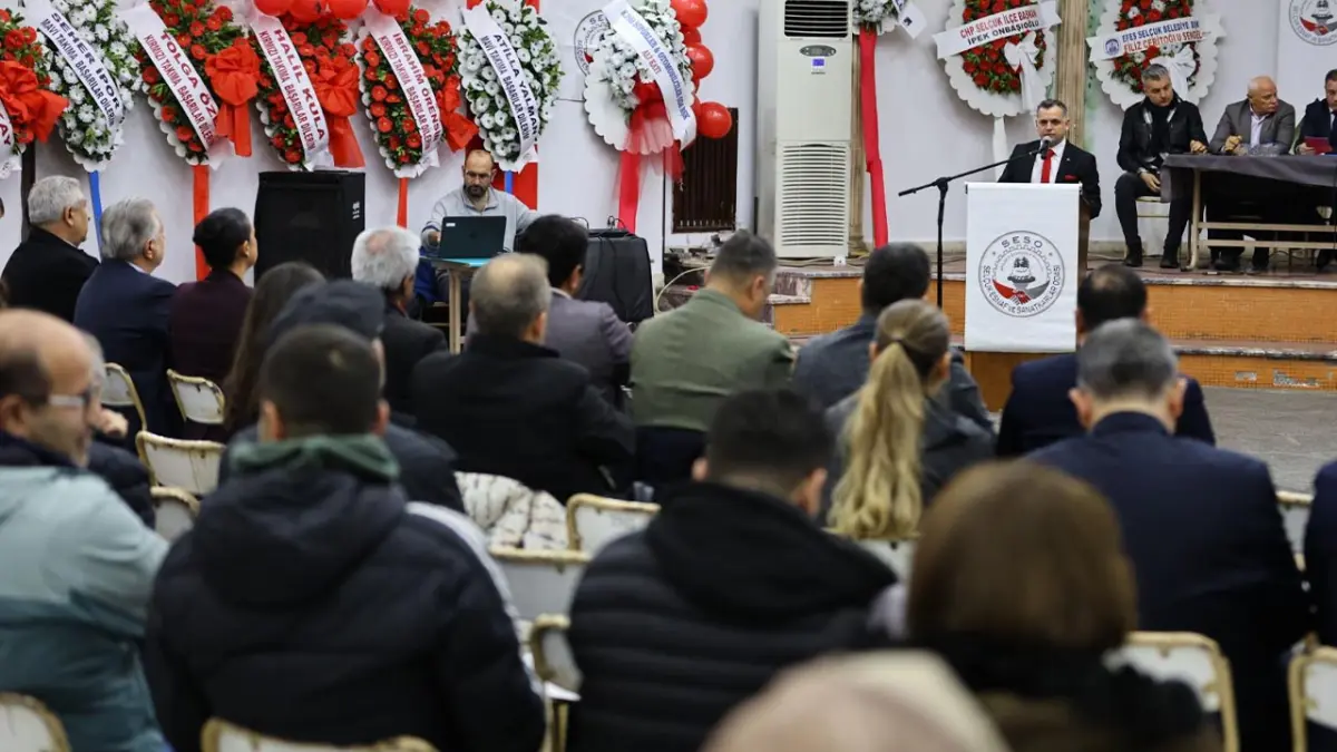 Selçuk Esnaf ve Sanatkarla Odası’nda Okan Kamak güven tazeledi haberinin görseli