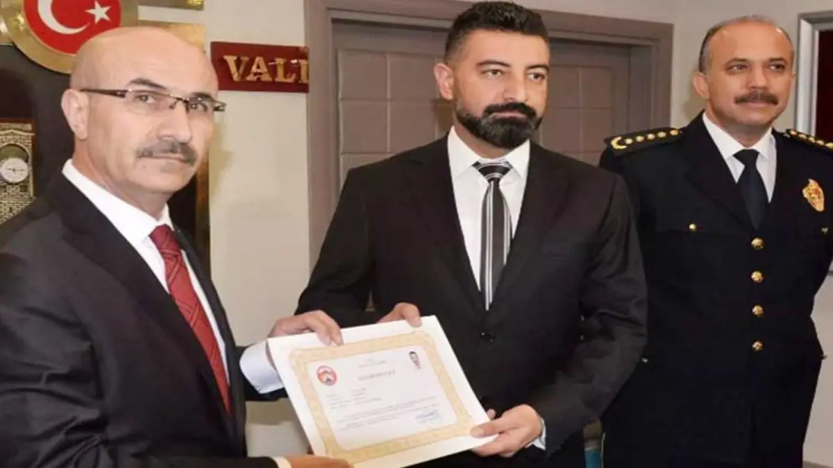 24 kilo eroinle yakalanan polise 26 yıl, eski savcıya 6 yıl hapis  haberinin görseli