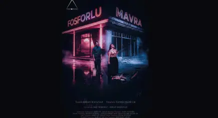 Fosforlu Mavra, İzmir’de seyirciyle buluşuyor