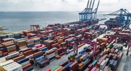 İhracatta 2025 rekoru: 33 il 1 milyar dolar barajını aştı!