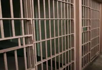 İzmir'de boşandığı eşini öldüren sanığa ağırlaştırılmış müebbet hapis talebi