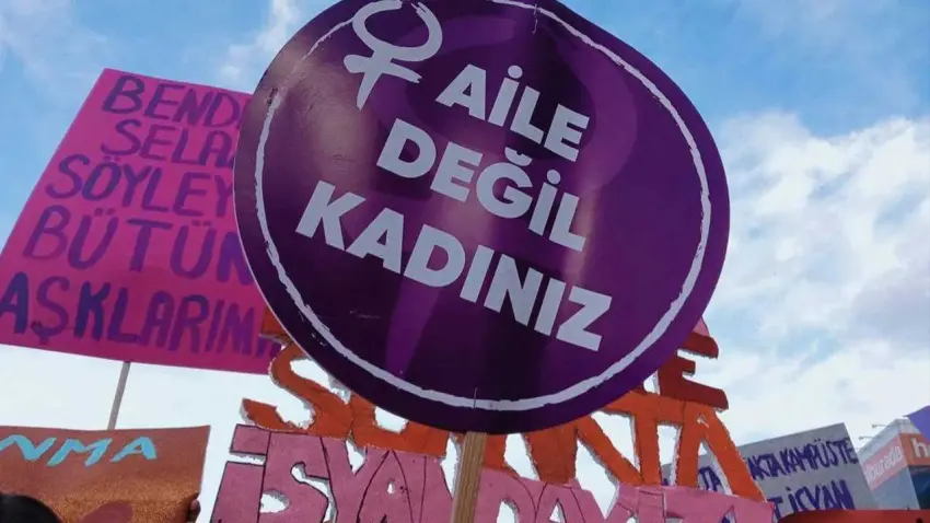 Kadınlardan Aile Yılı çıkışı: Kadınların ve çocukların görmezden gelindiği yıl  haberinin görseli