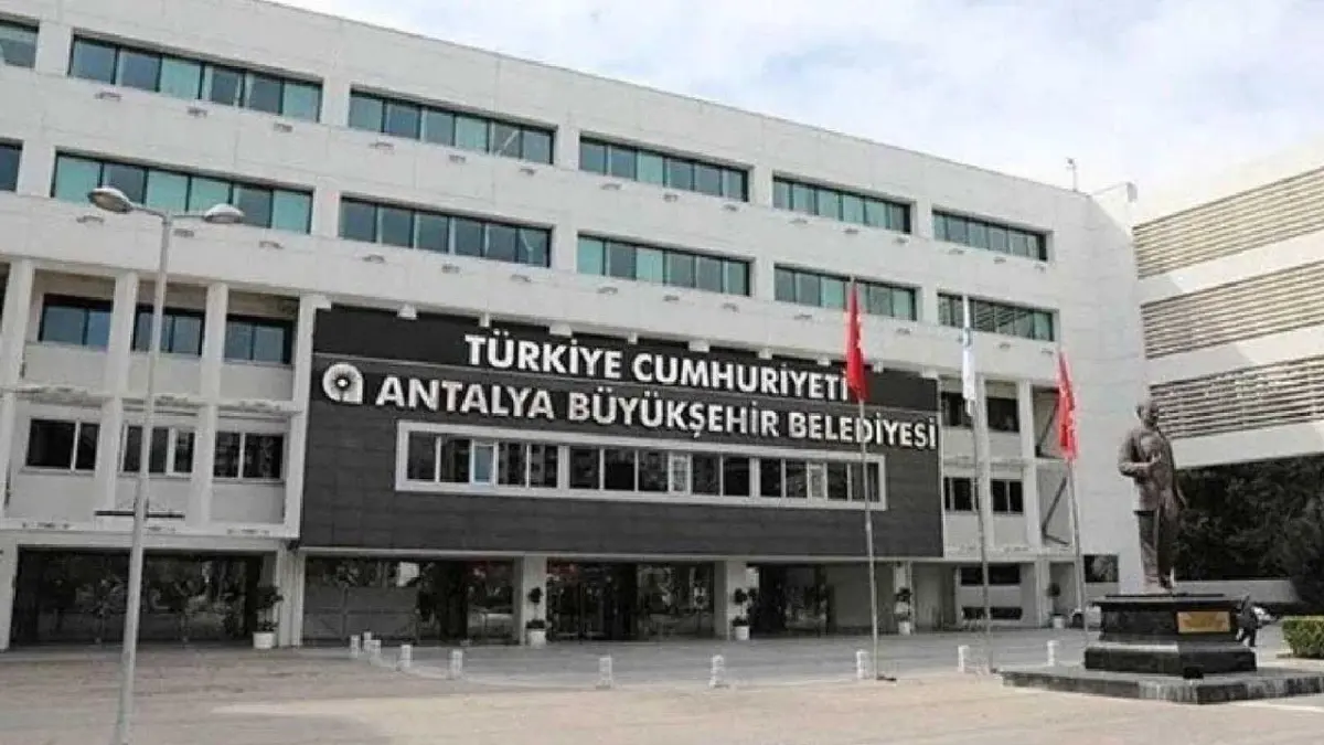 Antalya Büyükşehir Belediyesi'ne operasyon: Çok sayıda gözaltı haberinin görseli