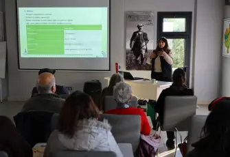 Efes Selçuk’ta meyve yetiştiricilerine ücretsiz tarım eğitimi