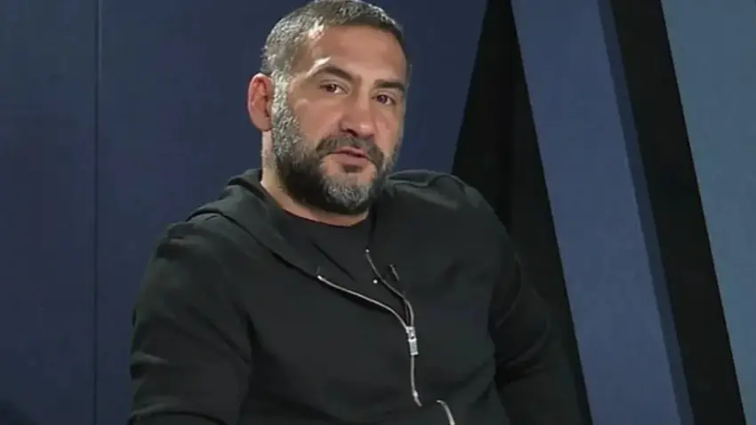 Eski milli futbolcu Ümit Karan havalimanında gözaltına alındı! haberinin görseli