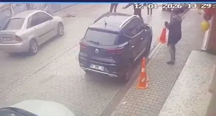  Eski veliden öğretmene sokak ortasında pusu!