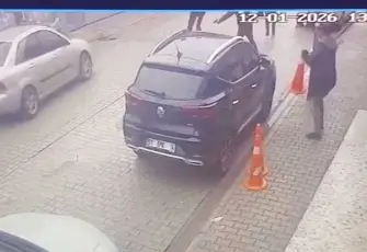  Eski veliden öğretmene sokak ortasında pusu!