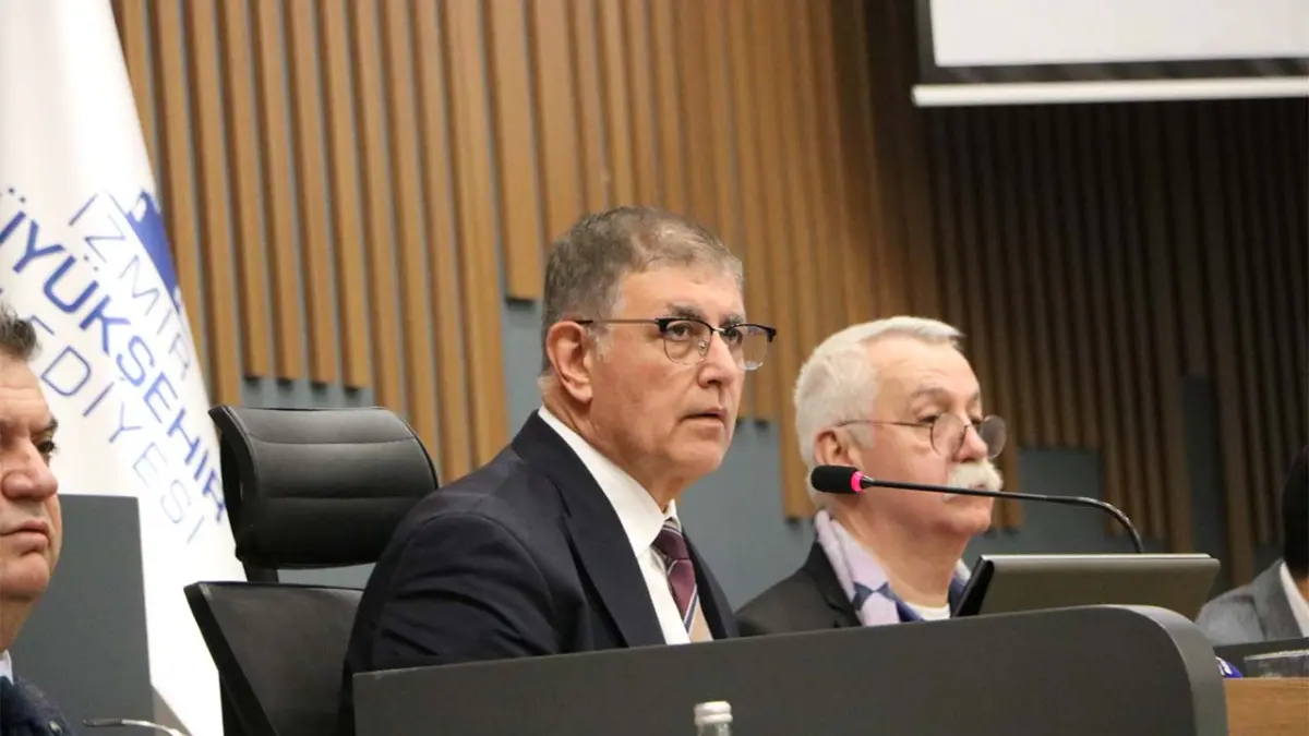 Karşıyaka Belediyesi'nin SGK borçları Büyükşehir meclisinde gerilimi tırmandırdı haberinin görseli