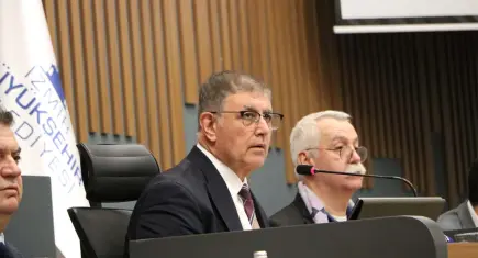 Karşıyaka Belediyesi'nin SGK borçları Büyükşehir meclisinde gerilimi tırmandırdı