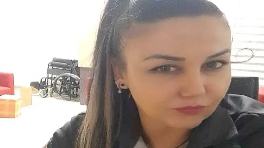 Nefes borusuna elma kaçan kadın hayatını kaybetti haberinin görseli