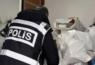 Nevşehir’de tefecilere şafak baskını: 104 adrese operasyon