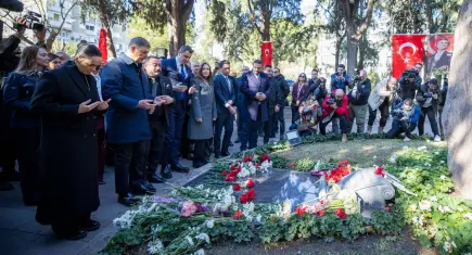 Zübeyde Hanım’a duygusal anma