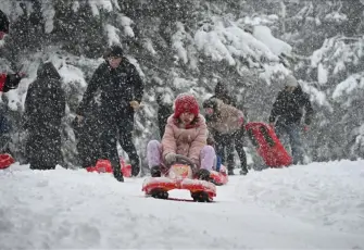 15 Ocak Perşembe günü hangi illerde okullar tatil edildi? İşte Eğitime ara verilen il ve ilçeler listesi