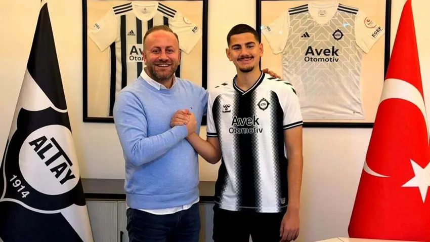 Altay’ın genç stoperi Arif Yanarlı profesyonel oldu