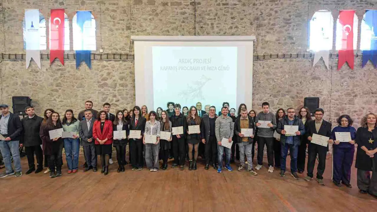 Ardıç Projesi tamamlandı: Engeller öykülerle aşıldı haberinin görseli