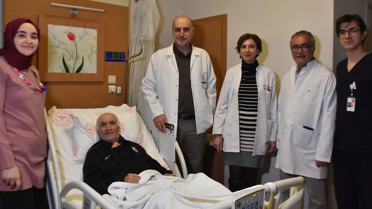 Doğru ilk yardımla hayatta kaldı başlıklı video haberin görseli