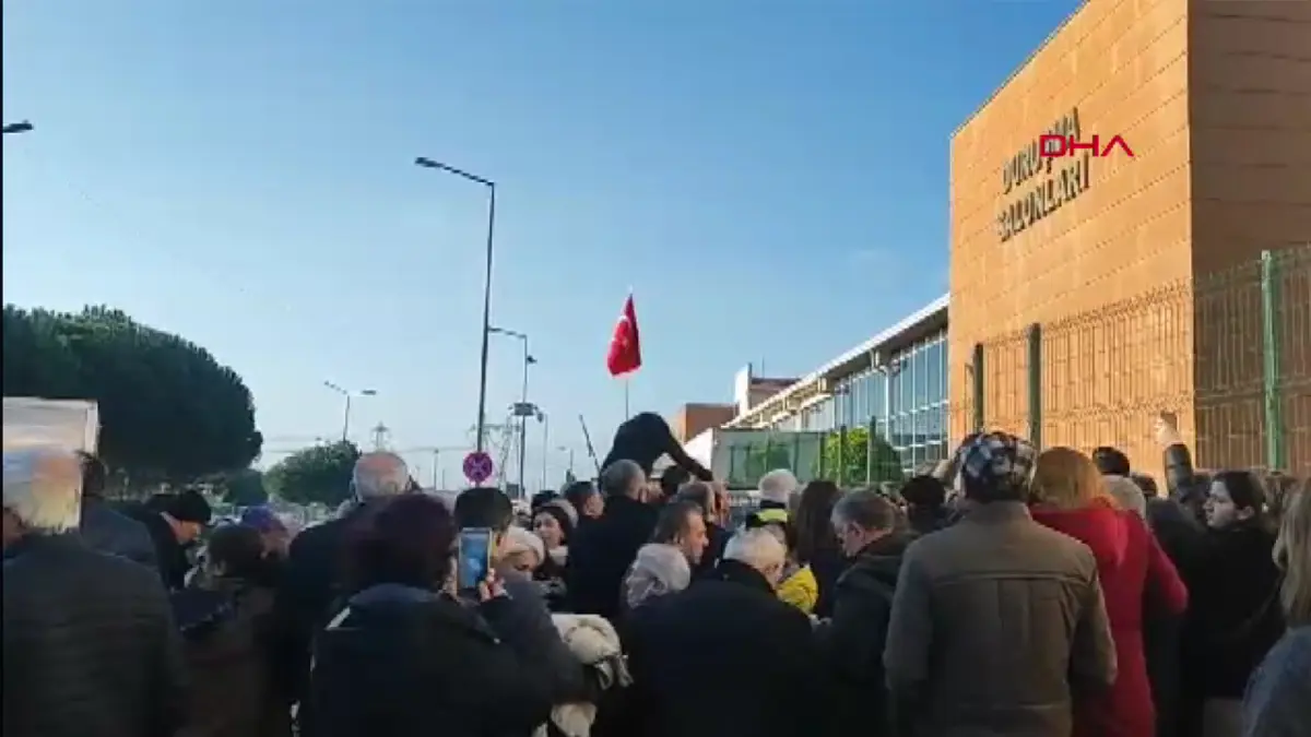 İmamoğlu’nun diploma davası Silivri’de görülecek: Duruşma öncesi gerginlik yaşandı haberinin görseli