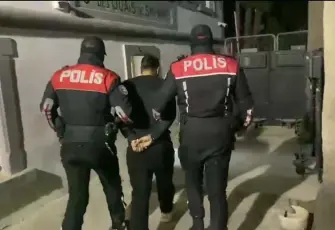 İzmir haber: 21 yıl hapis cezası bulunan firari yakalandı
