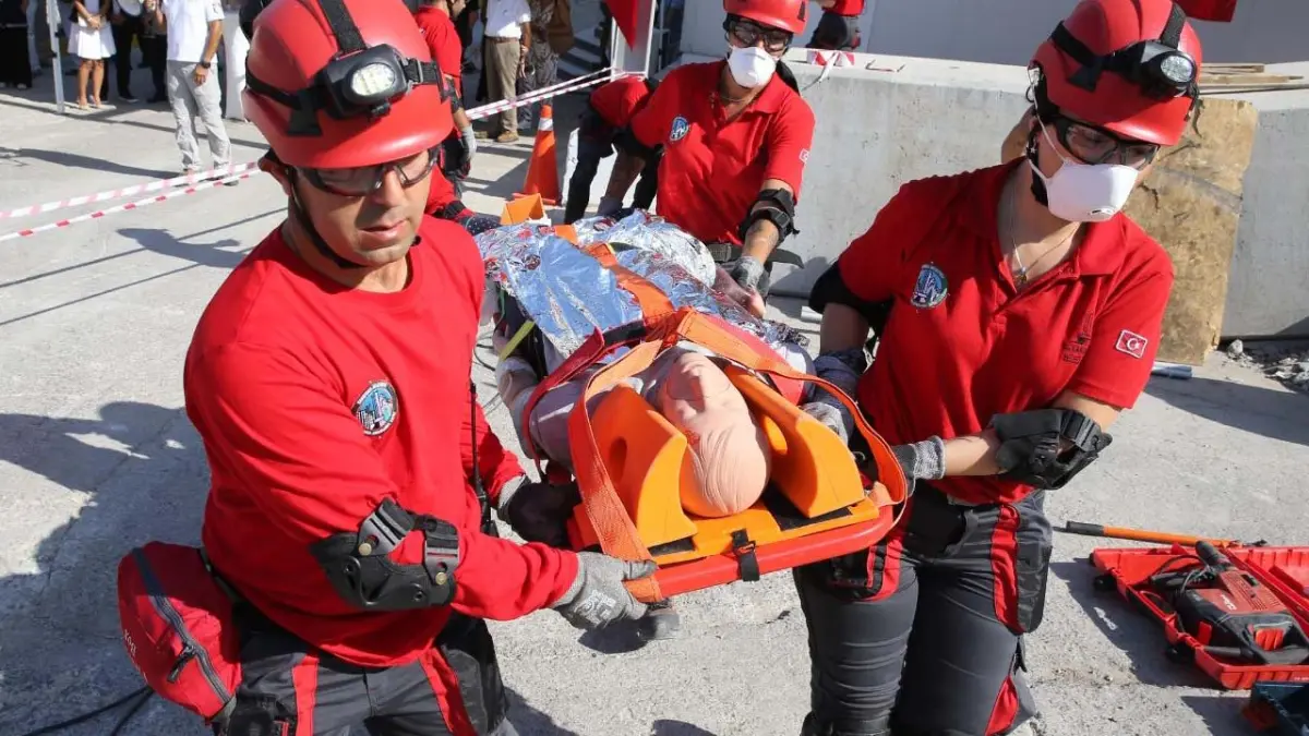 Karşıyaka Afet Gönüllüleri’nde 3. dönem kayıtları başladı haberinin görseli