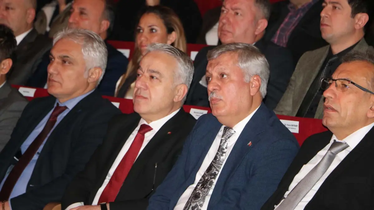 Tarımda dijital dönüşüm B-Reçete Sistemi İzmir'de tanıtıldı haberinin görseli