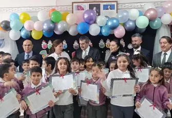 Bakan Tekin’den öğrencilere "Dijital Bağımlılık" uyarısı: Ölçüyü kaçırmayın!