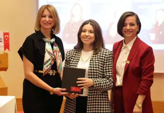 Başkan Kınay: Kadınlar krizin mağduru değil