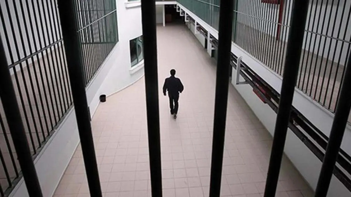 İzmir'de cezaevinde saldırı: 2 infaz koruma memuru yaralandı haberinin görseli