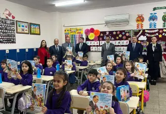 İzmir’de karne sevinci: 721 bin öğrenci yarıyıl tatiline çıktı