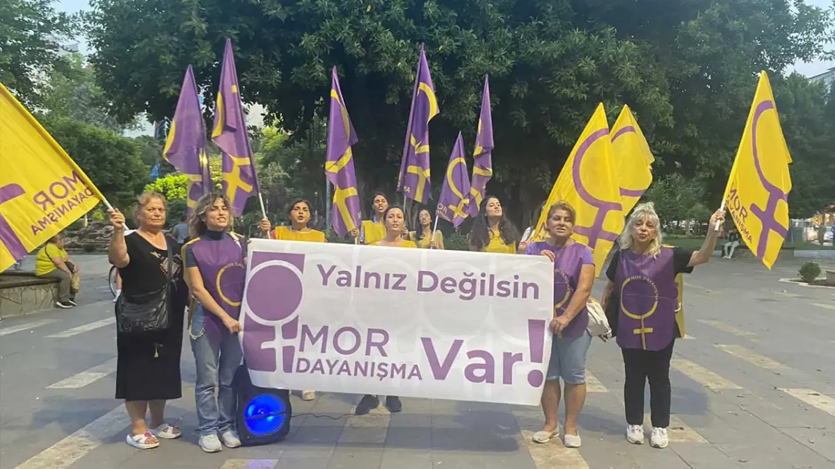 Mor Dayanışma’dan hibe projelerine tepki: Kadınlar yoksulluğa mahkum değil haberinin görseli