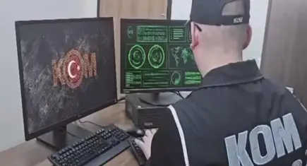 Sanal paylaşım yaptılar: Silah kaçakçılarına baskın 