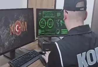 Sanal paylaşım yaptılar: Silah kaçakçılarına baskın 