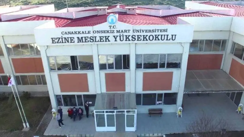 Üniversitede sahte diploma skandalı:Hademe olarak girdiği üniversitede "Sistem" oyunu haberinin görseli