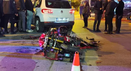 Antalya’da kaza: Kaskını kız arkadaşına veren motosiklet sürücüsü hayatını kaybetti