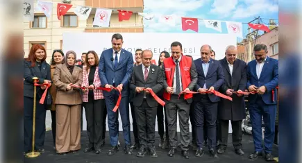 Bornova’da Kent Kasap hizmete açıldı