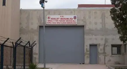 DEM Parti Heyeti İmralı’da Öcalan’la görüştü