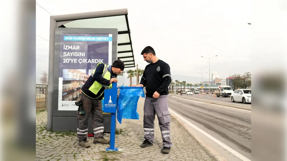 ESHOT’tan İzmir duraklarına yeni nesil çöp kovaları haberinin görseli