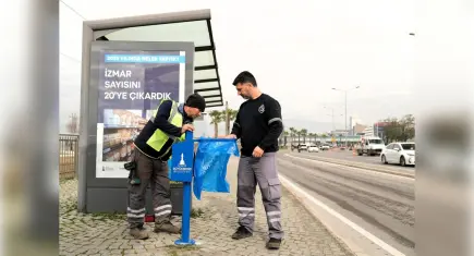 ESHOT’tan İzmir duraklarına yeni nesil çöp kovaları