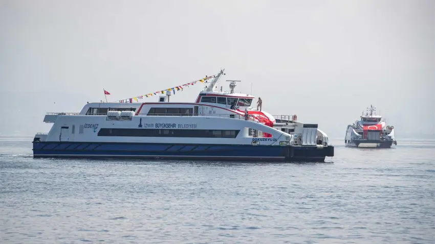 Karaburun Nergis Festivali’ne planlanan deniz seferi hava koşullarına takıldı