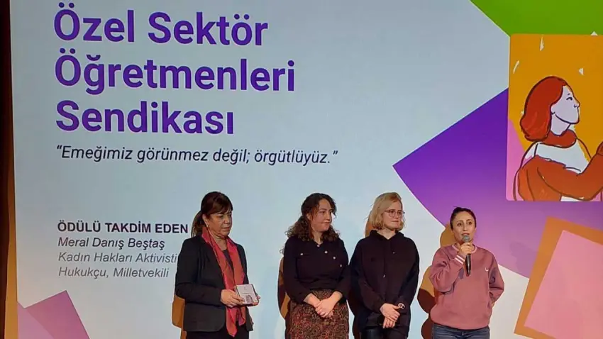 Özel Sektör Öğretmenleri Sendikası’na SES Kadın Ödülü haberinin görseli